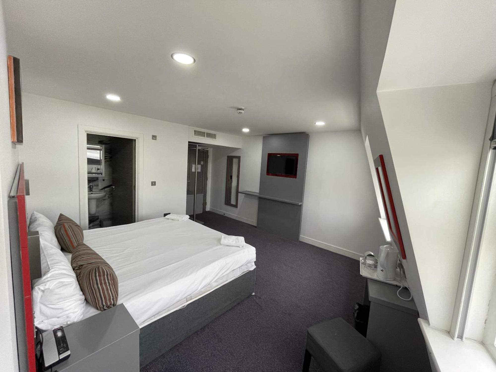 Ilford Hotel Goodmayes Ngoại thất bức ảnh