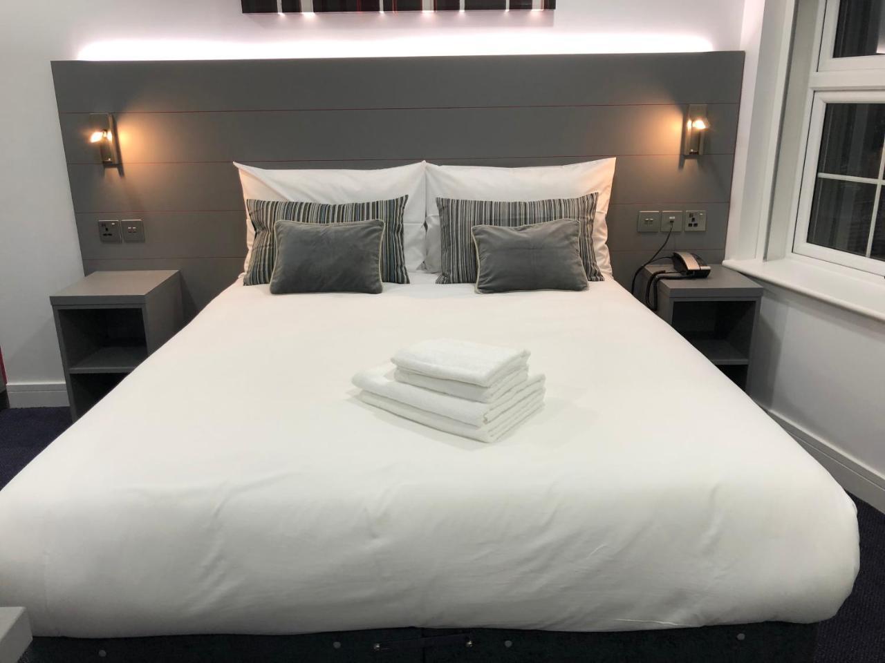 Ilford Hotel Goodmayes Ngoại thất bức ảnh